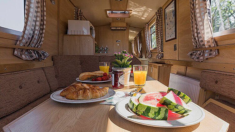 Warbler för 6-8 personer