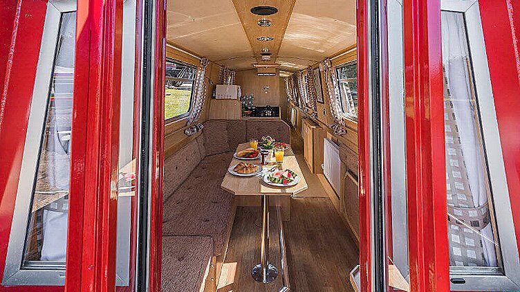 Warbler för 6-8 personer